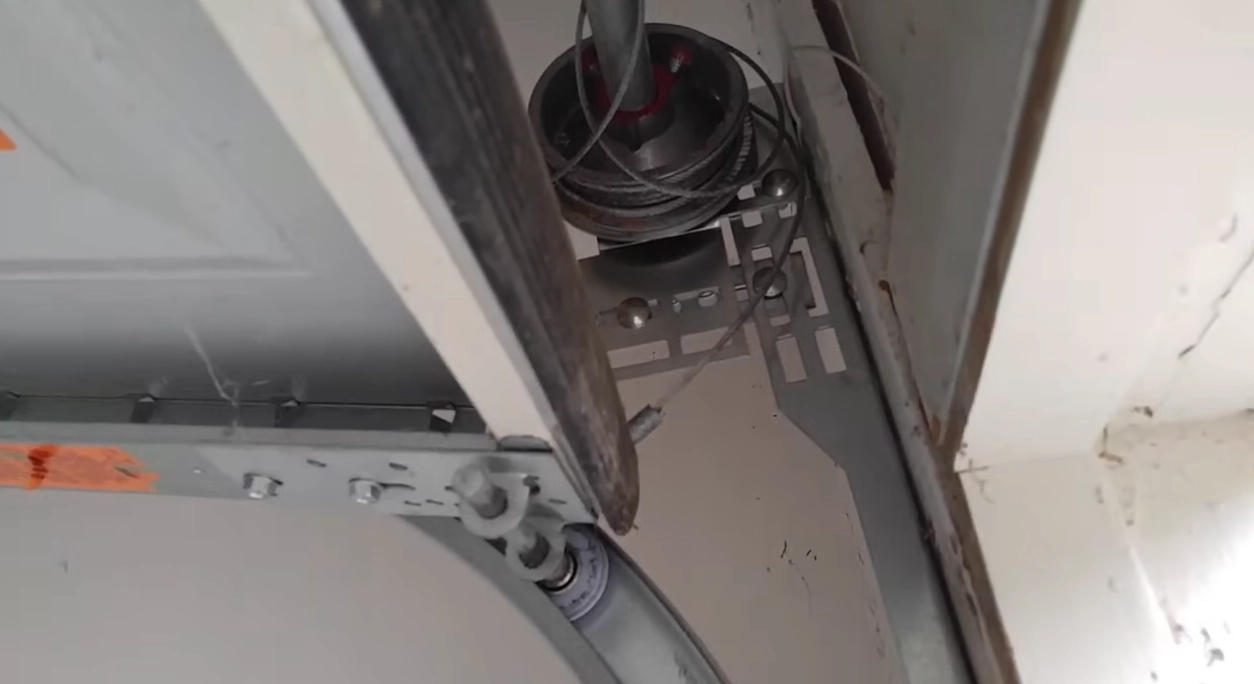 Garage Door Cable & Roller Repair